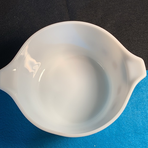 VINTAGE PYREX 1 qt. Casserole dish MINT - Picture 2 of 4